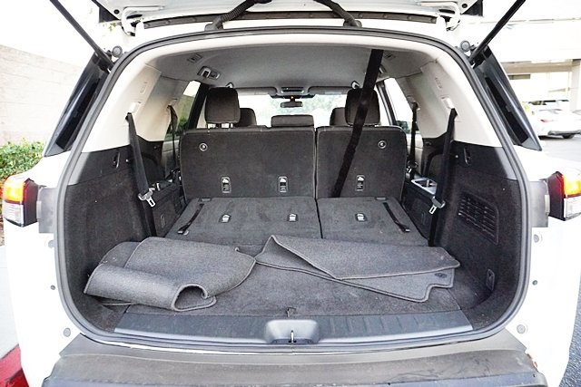 Used 2023 White Nissan SV image 12