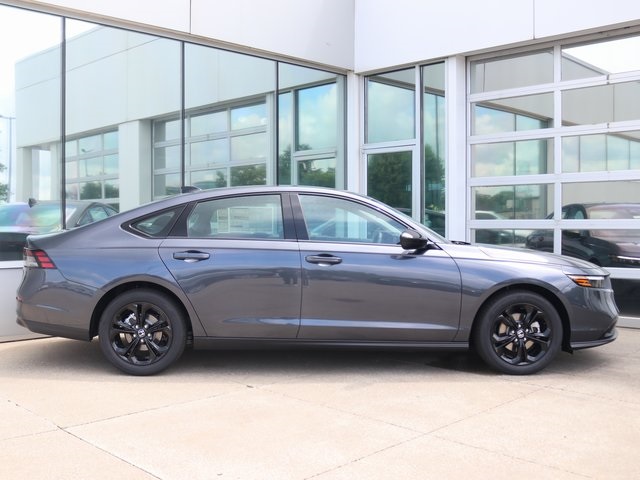 2025 Honda Accord 1.5T SE photo 4