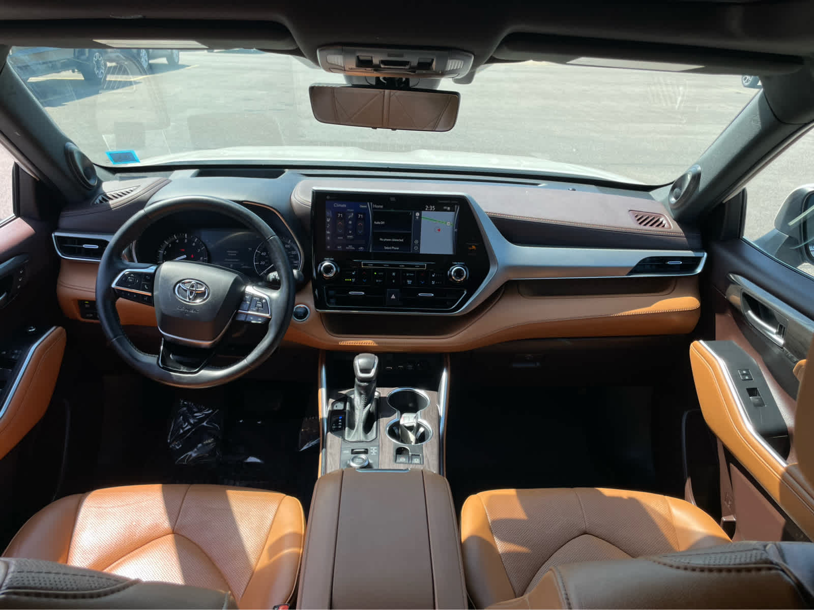 2021 Toyota Highlander Platinum photo 16