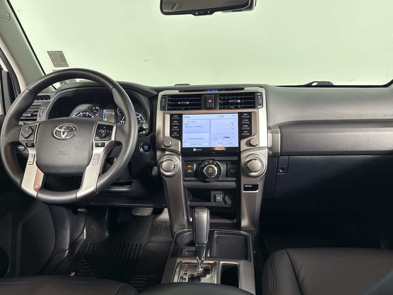 2021 Toyota 4Runner SR5 photo 23