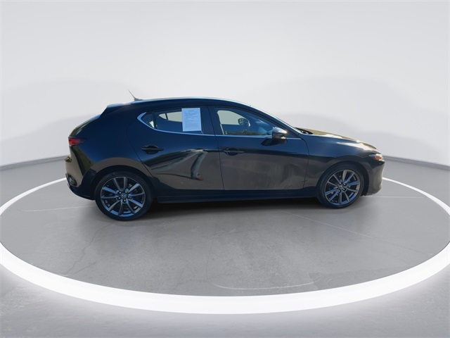 2021 Mazda Mazda3 Select Hatchback photo 4