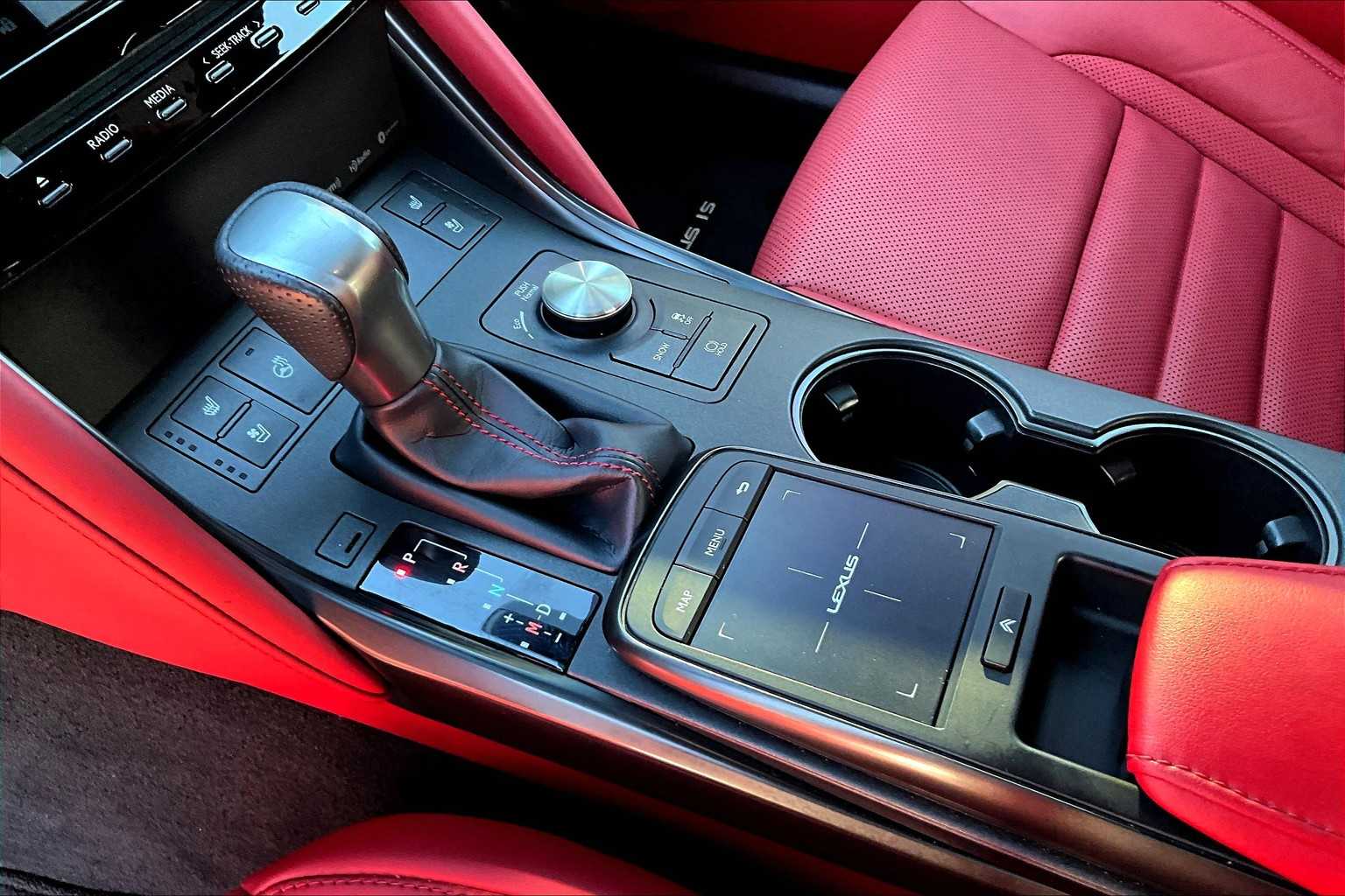 2023 Lexus IS F SPORT photo 15