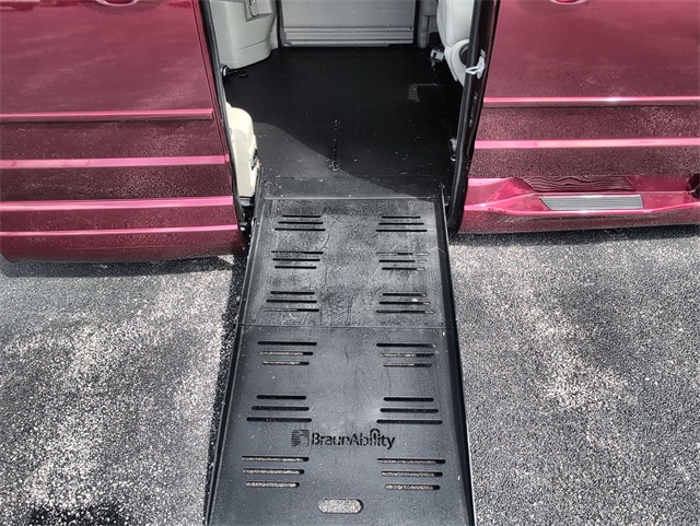 2017 Dodge Grand Caravan SE photo 22