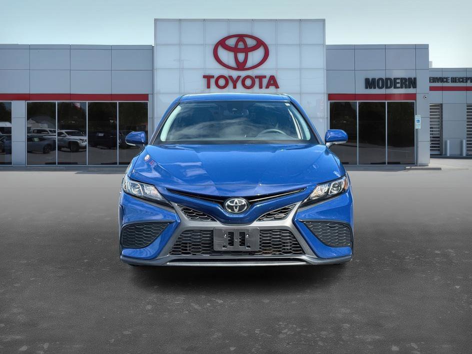 2024 Toyota Camry SE photo 2