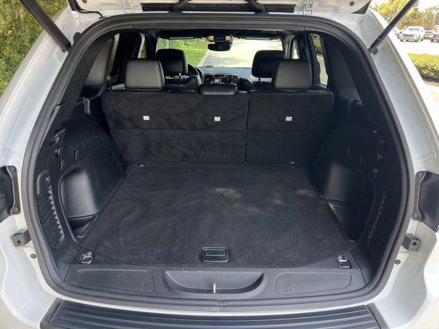 2021 Jeep Grand Cherokee Anniversary Edition photo 14
