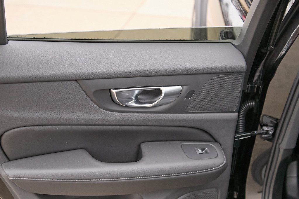 2026 VOLVO V60CC - Image 18