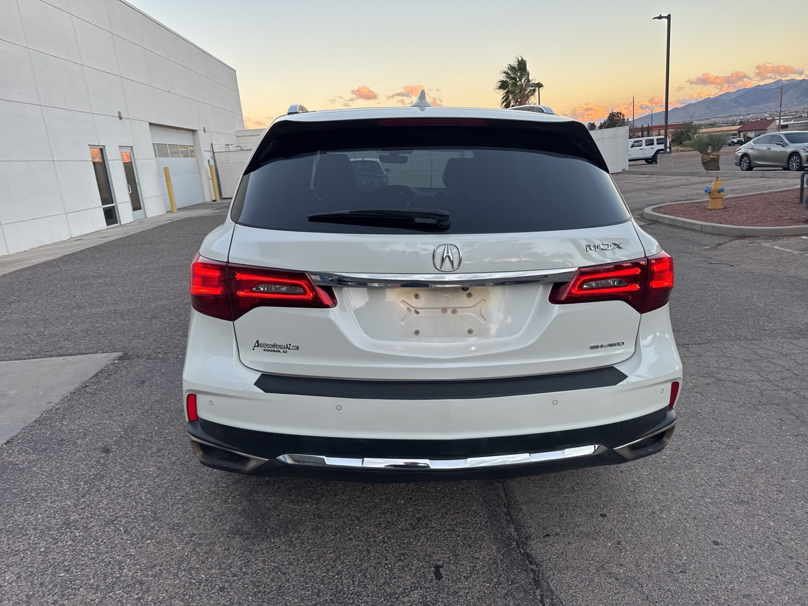 2017 Acura MDX SH-AWD Advance photo 4