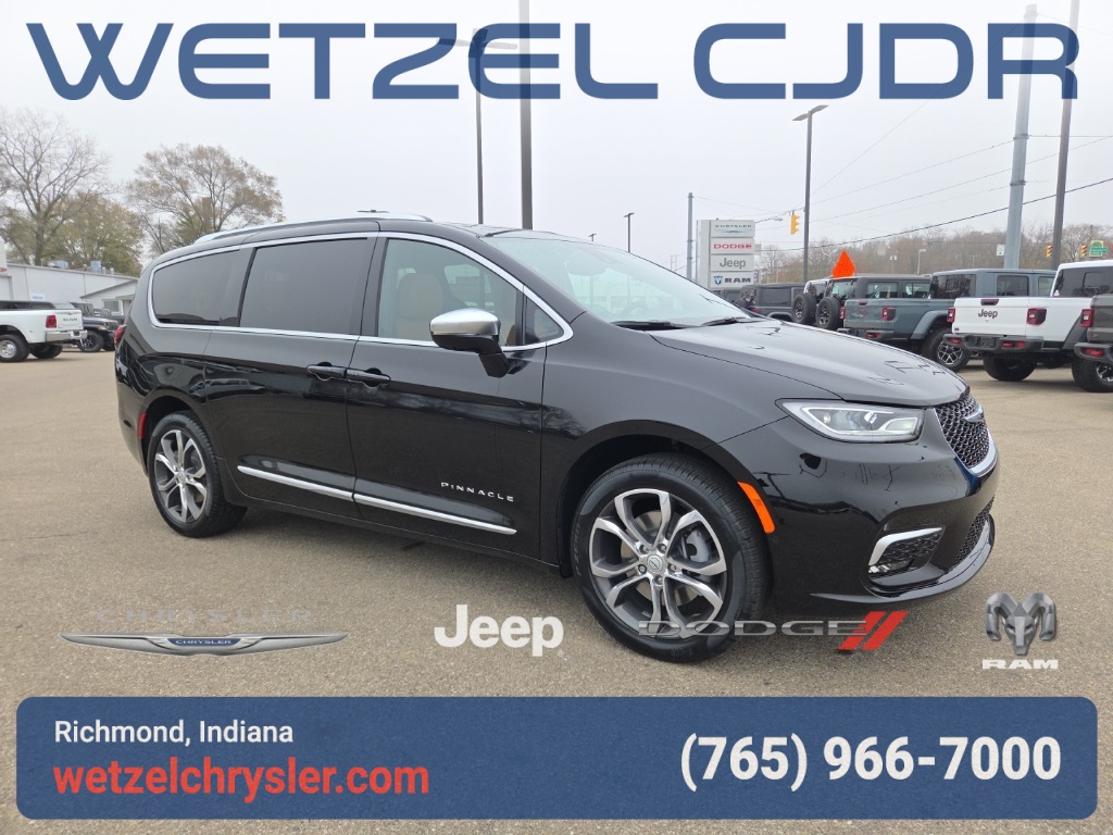 2026 Chrysler Pacifica Pinnacle's photo