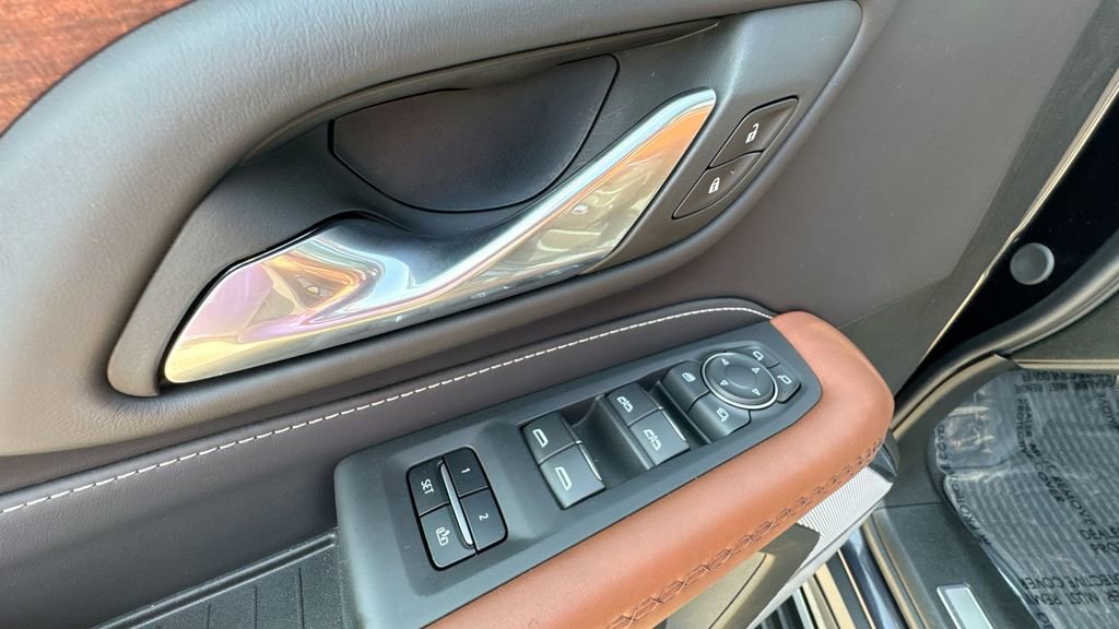 2024 Gmc Yukon Denali Ultimate photo 22