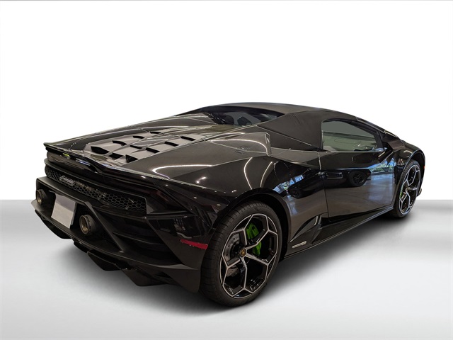 2022 Lamborghini Huracan Evo Base photo 3