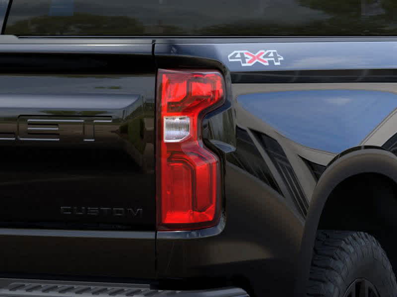 2026 Chevrolet Silverado Custom photo 10