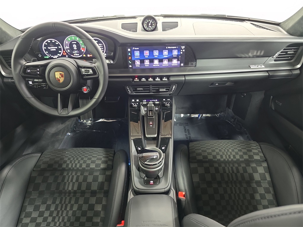 2026 Porsche 911 4 GTS photo 13