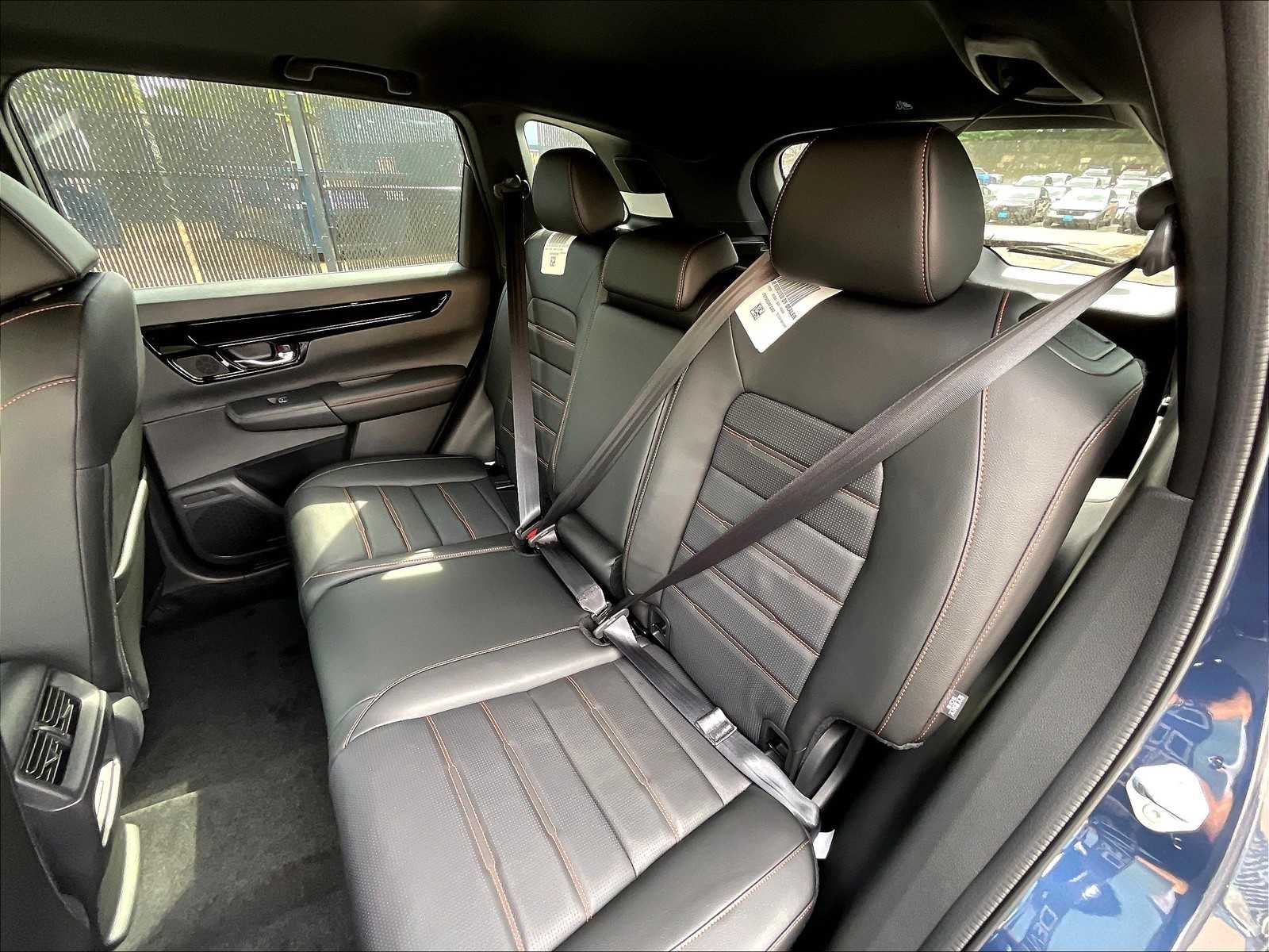 2026 Honda CR-V Hybrid Sport Touring photo 14