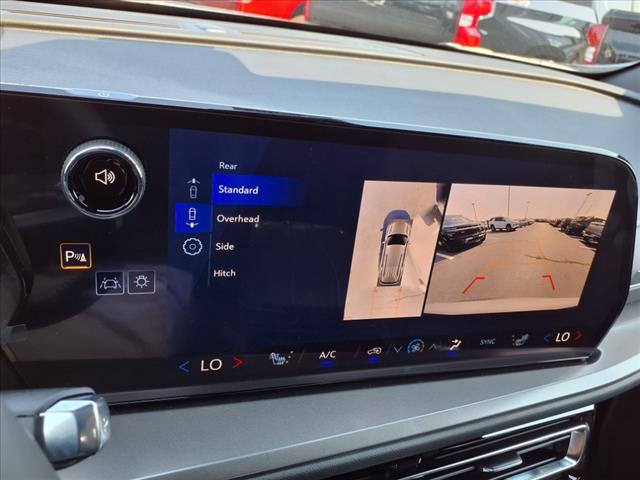 2026 Chevrolet Traverse photo 3