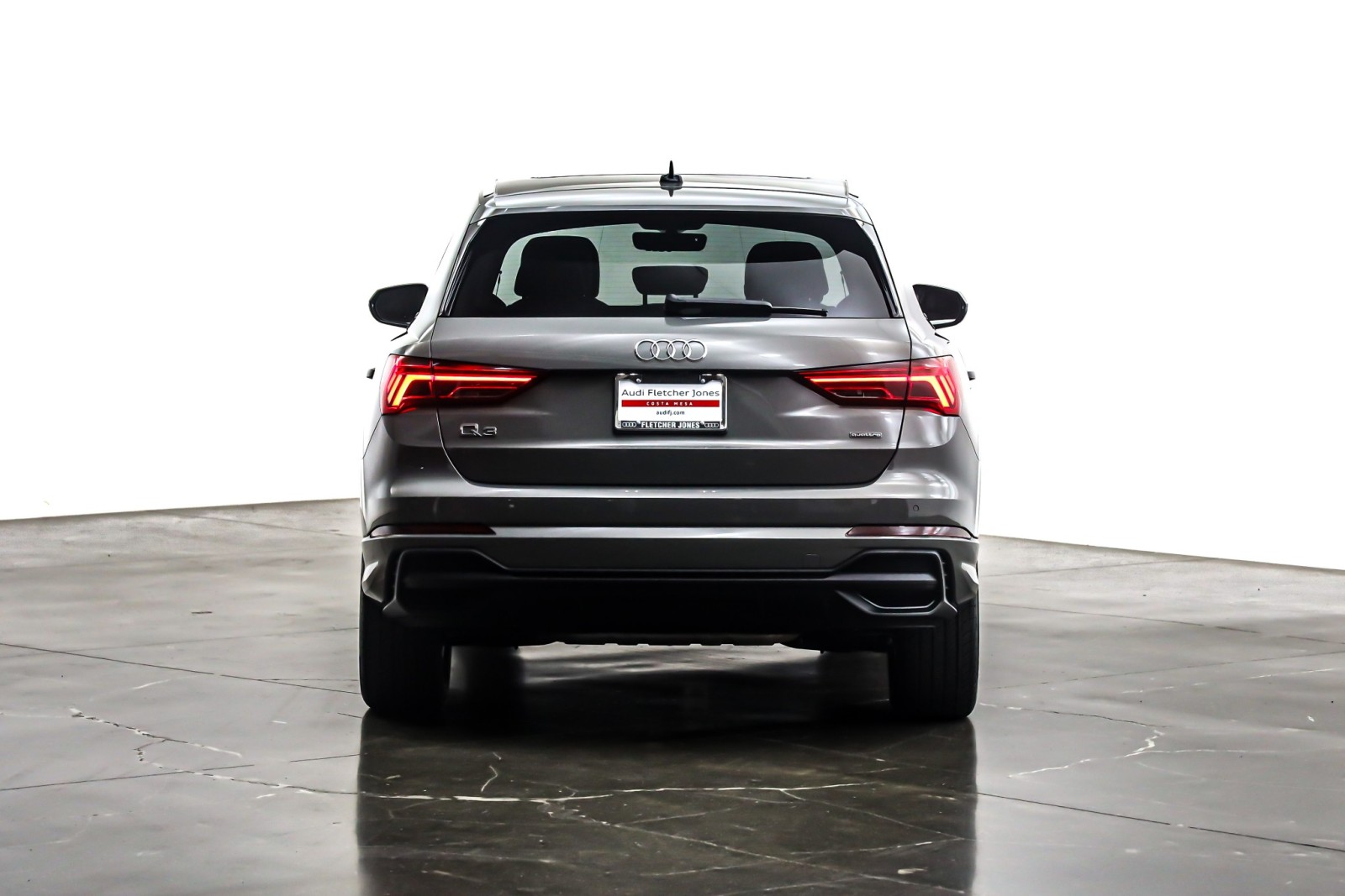 2025 Audi Q3 S line Premium Plus 45 TFSI photo 3