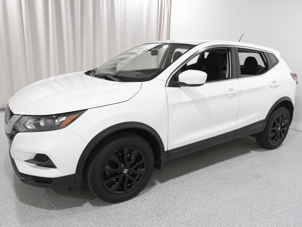 2021 Nissan Rogue Sport S photo 3