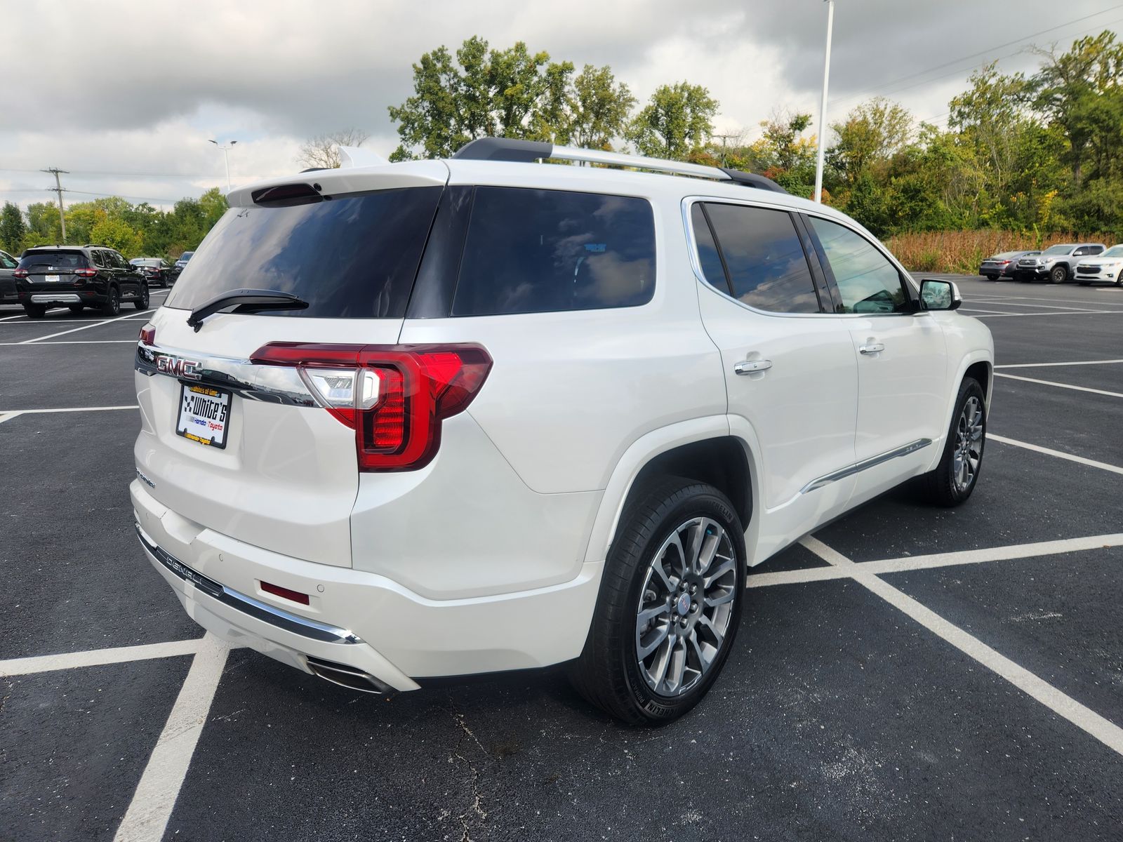 2021 Gmc Acadia Denali photo 2