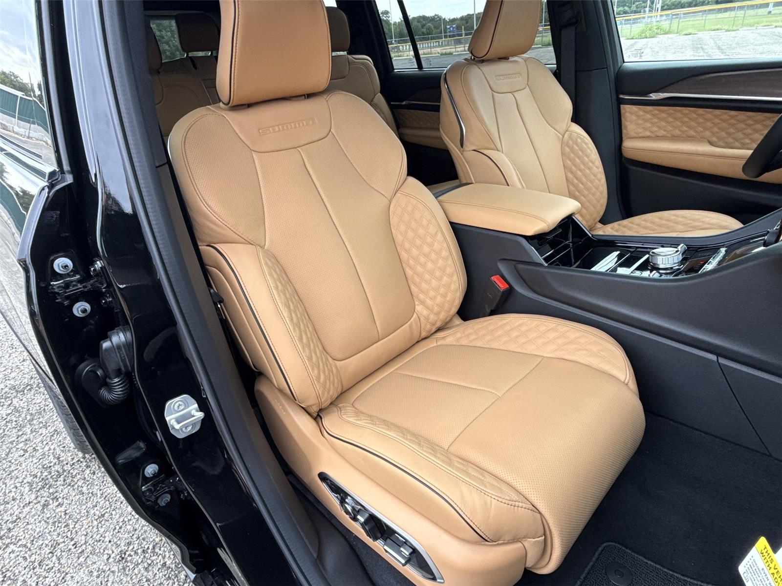 2025 Jeep Grand Cherokee L Summit photo 22