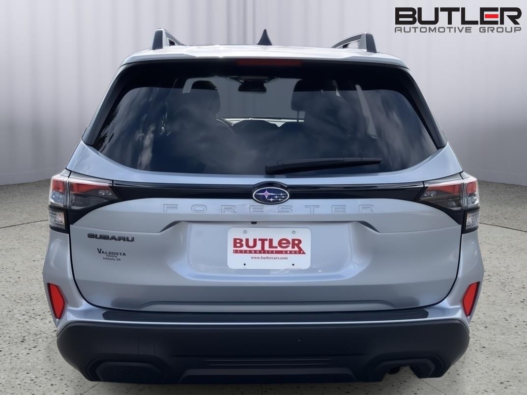 2025 Subaru Forester Premium Base photo 4