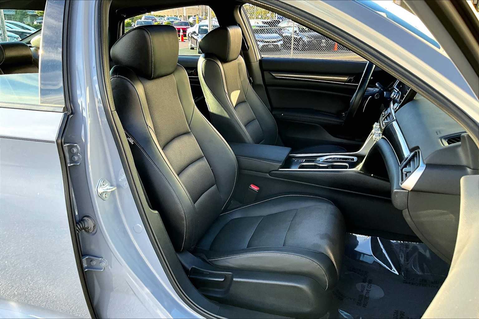 2022 Honda Accord Sport photo 8