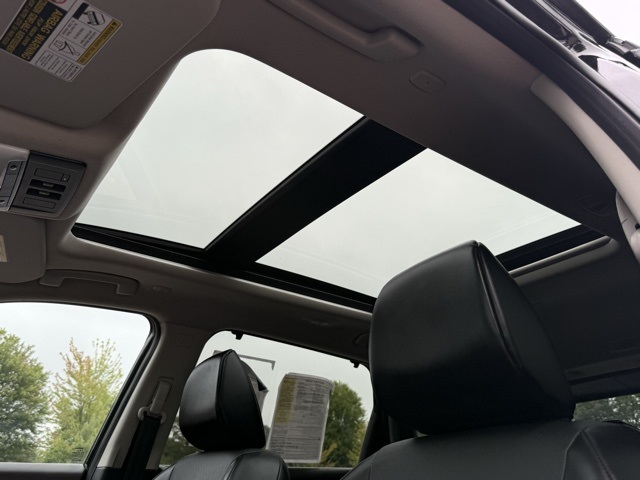 2023 Nissan Rogue SV photo 25