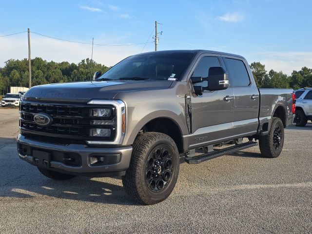 2024 Ford F-250 Super Duty Lariat's photo