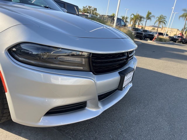 2019 Dodge Charger SXT photo 4