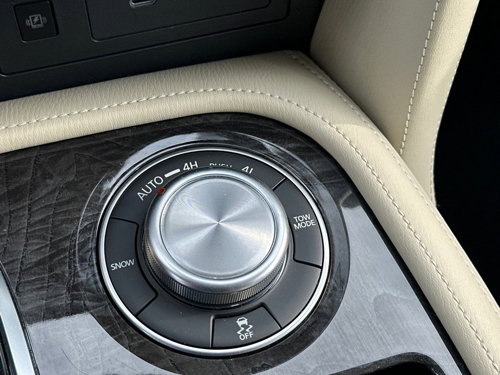 2022 Infiniti QX80 Luxe photo 27
