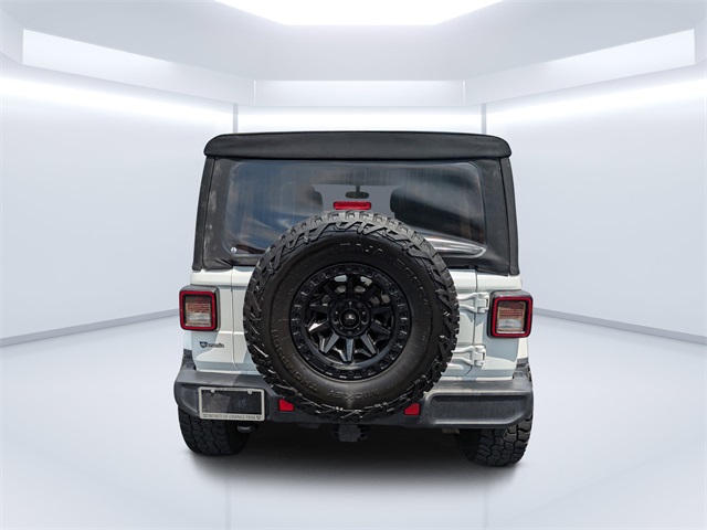 2018 Jeep Wrangler Unlimited Sahara photo 4