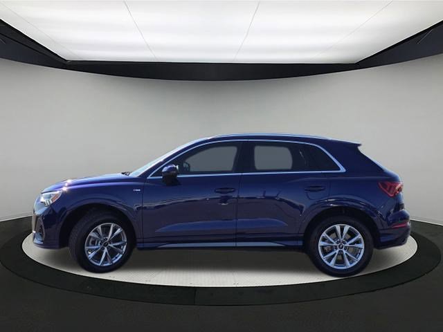 2023 Audi Q3 S line Premium Plus photo 2