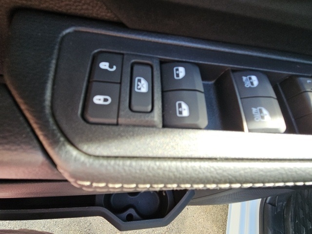 2026 Ram 2500 Big Horn photo 8