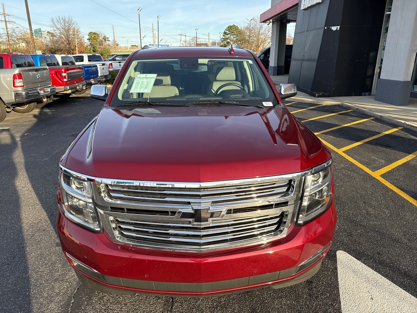 2020 Chevrolet Tahoe Premier photo 2