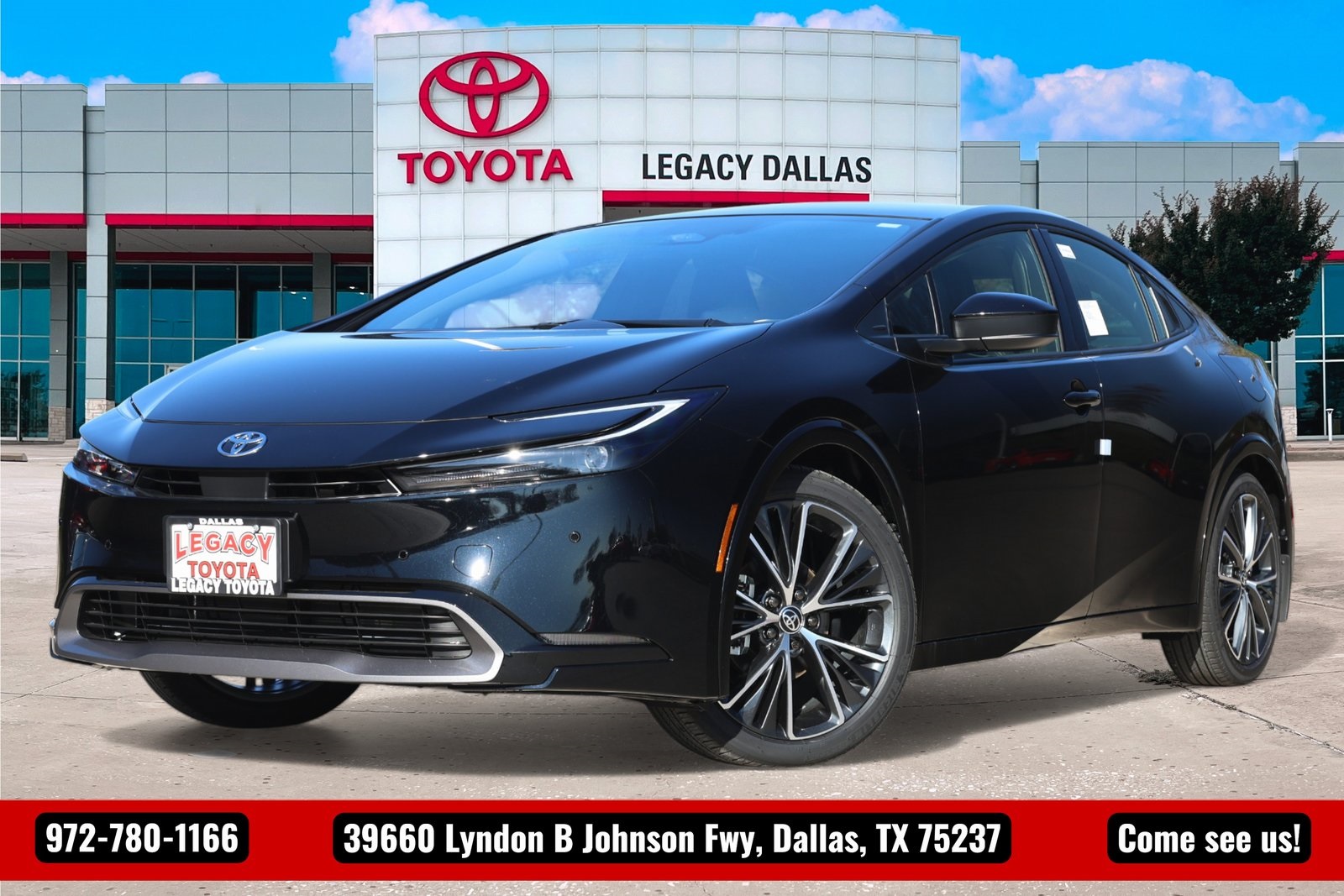 2026 Toyota Prius XLE's photo