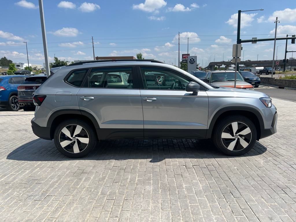 2025 Volkswagen Taos S photo 6