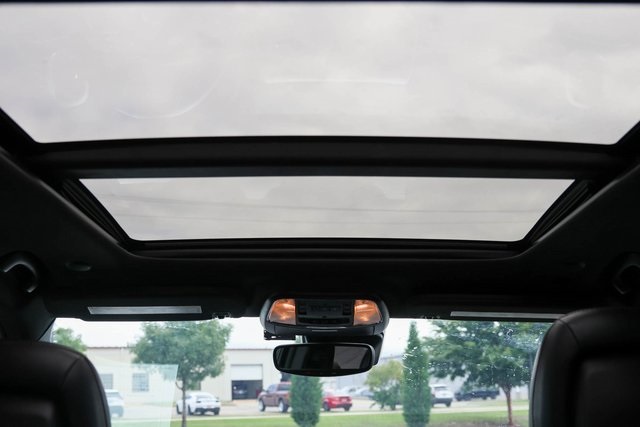 Used 2018 Red Jeep Trailhawk image 10