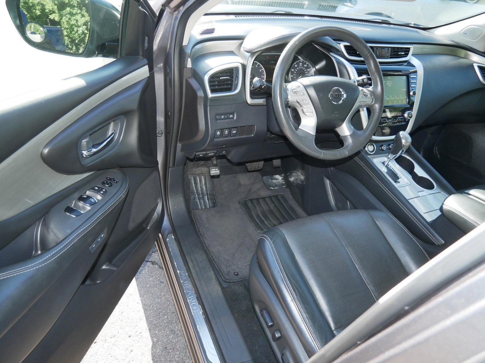 2017 Nissan Murano Platinum photo 10