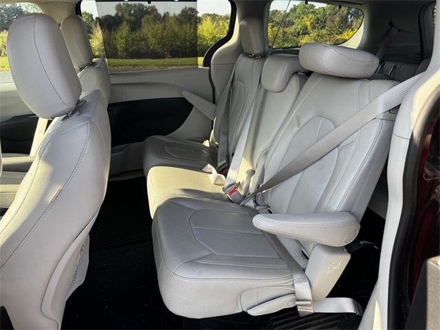 2017 Chrysler Pacifica Touring L photo 20