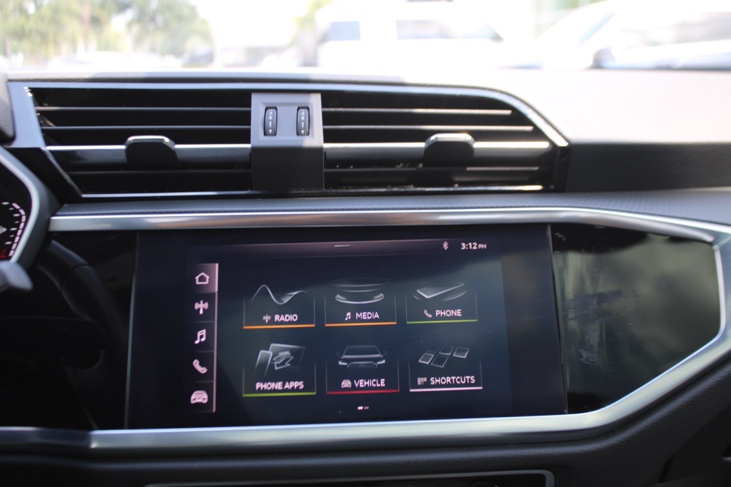 2021 Audi Q3 S line Premium 45 TFSI photo 19