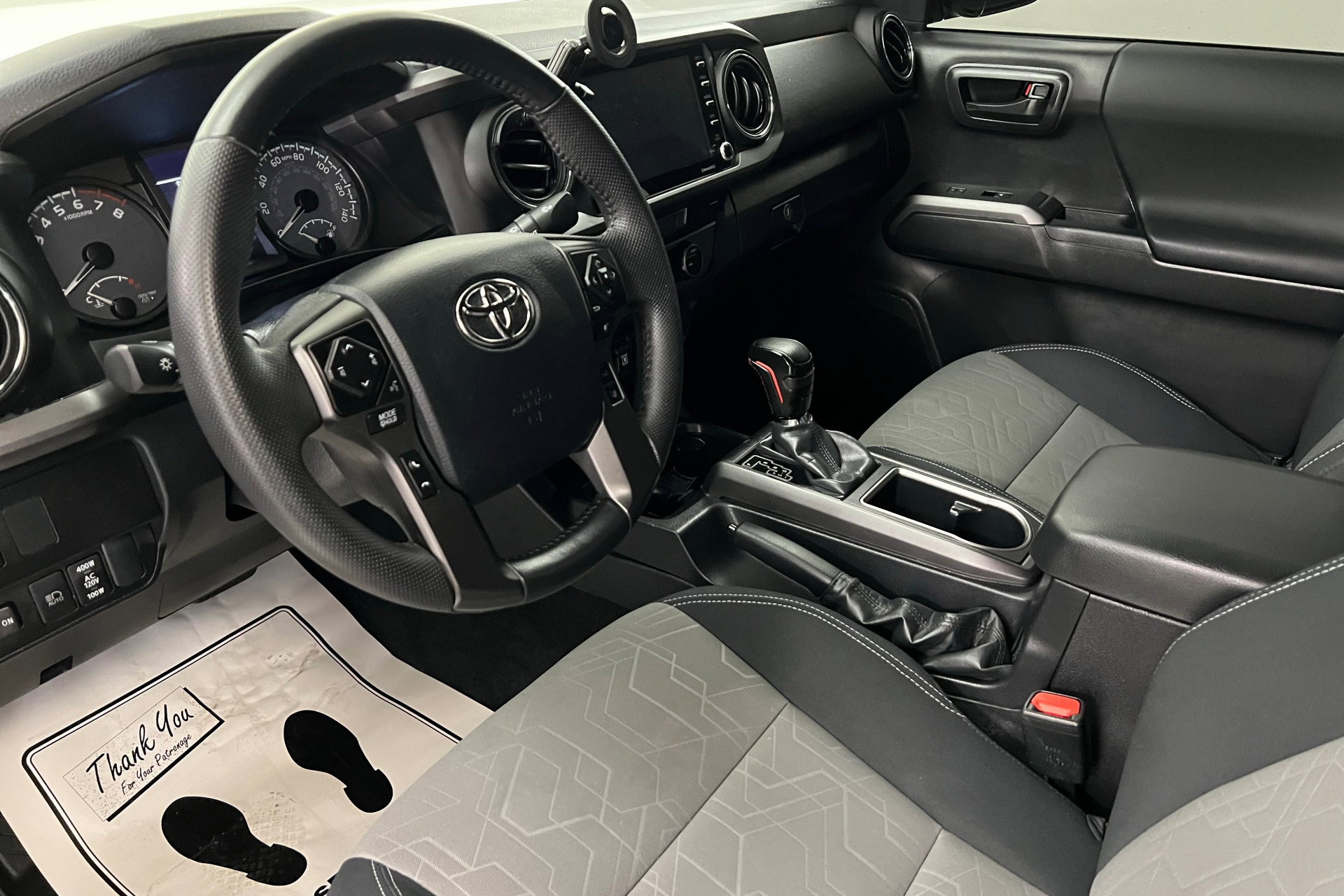 2023 Toyota Tacoma TRD Off-Road photo 15