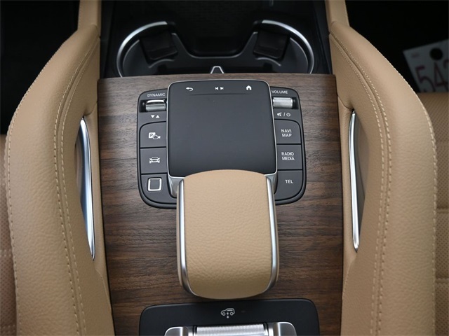 2026 Mercedes Benz GLS 580 4MATIC photo 2