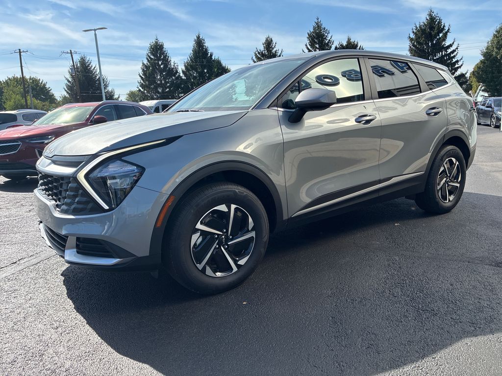 2023 Kia Sportage Hybrid LX photo 3