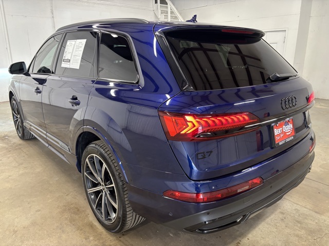 2022 Audi Q7 55 Premium Plus photo 5