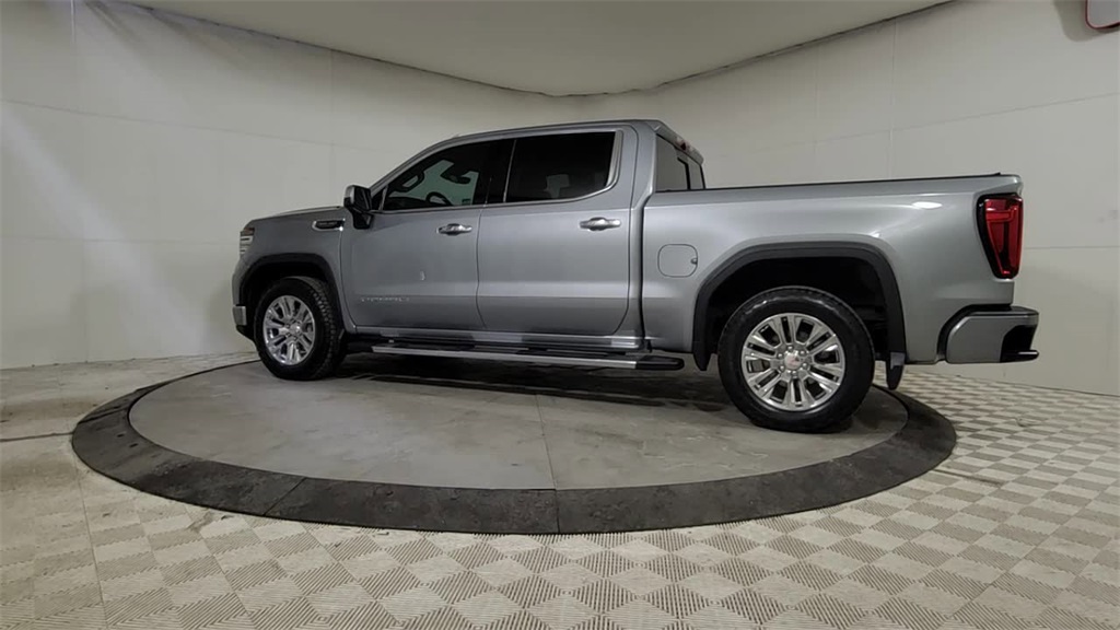 2023 GMC SIERRA - Image 4