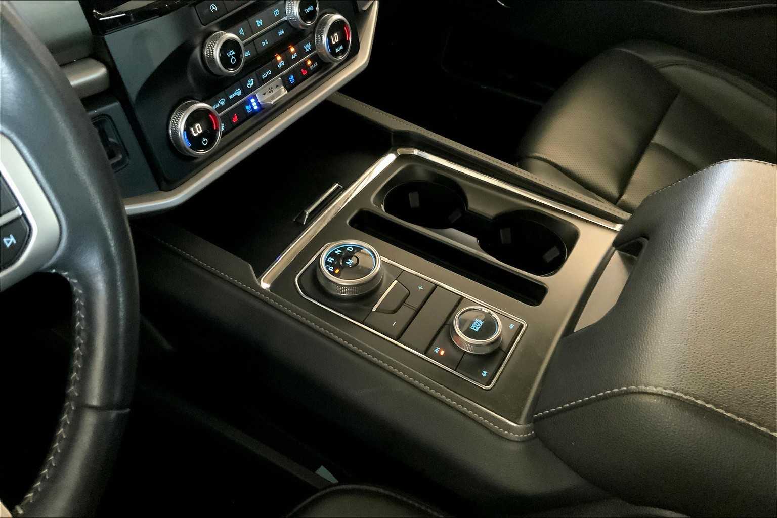 2024 Ford Expedition XLT photo 15