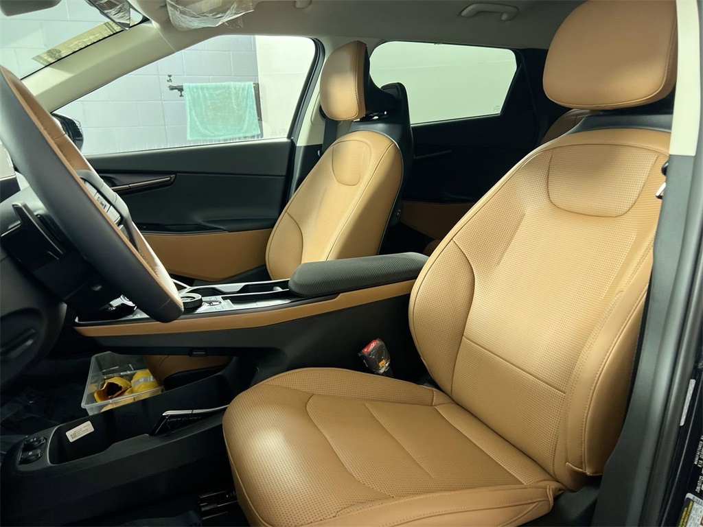 2025 Kia EV6 Wind photo 14