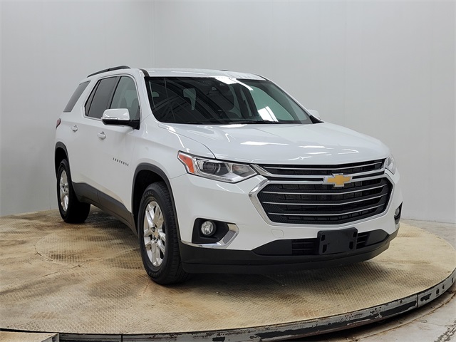 2020 Chevrolet Traverse photo 2