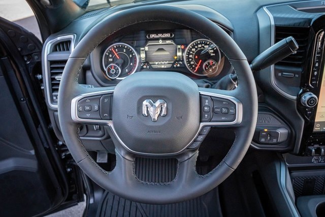 2025 Ram 2500 Big Horn photo 17