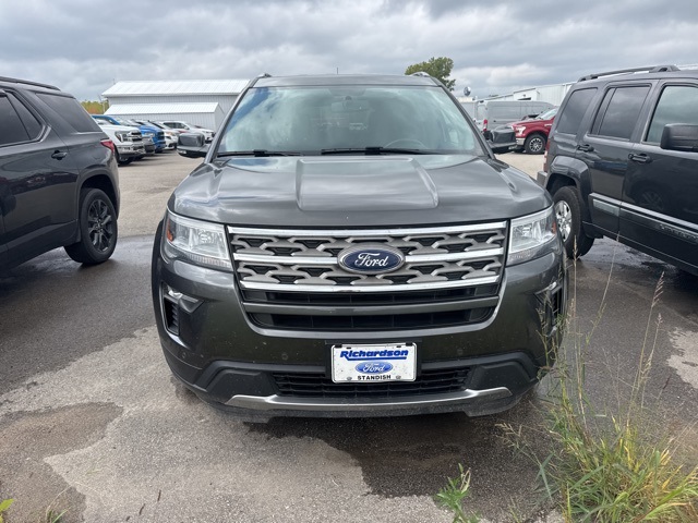 2018 Ford Explorer XLT photo 2