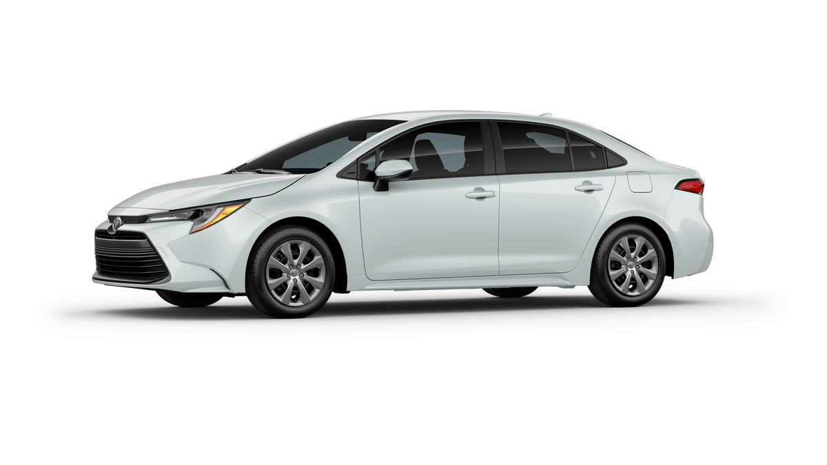 2025 Toyota Corolla LE photo 3