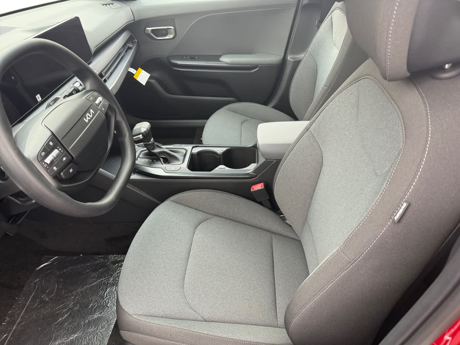 2025 Kia K4 LXS photo 9